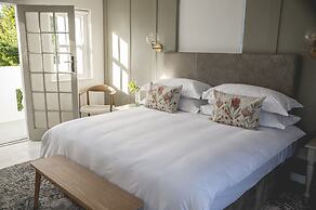 The Grand Hotel Robertson