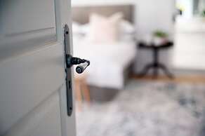 The Grand Hotel Robertson