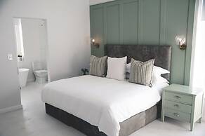 The Grand Hotel Robertson