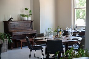 The Grand Hotel Robertson