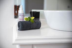 The Grand Hotel Robertson