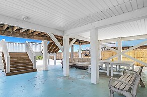 The Salty Fox with Pool