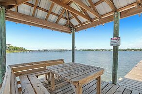 The Salty Fox with Pool