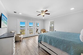 The Salty Fox with Pool