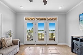 The Salty Fox with Pool