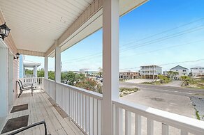 The Salty Fox with Pool