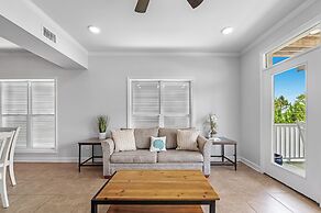 The Salty Fox with Pool