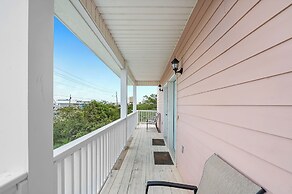 The Salty Fox with Pool