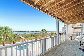 The Salty Fox with Pool