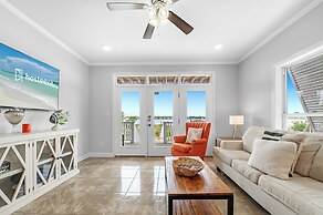 The Salty Fox with Pool