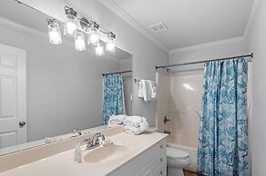 The Salty Fox with Pool