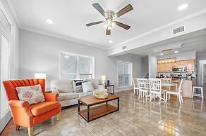 The Salty Fox with Pool