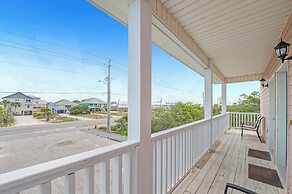 The Salty Fox with Pool