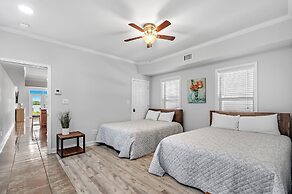 The Salty Fox with Pool