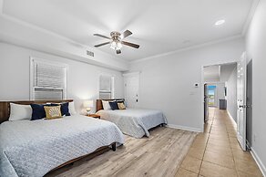 The Salty Fox with Pool