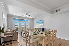 The Salty Fox with Pool