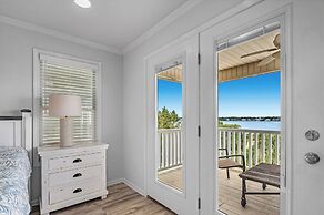 The Salty Fox with Pool