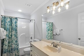 The Salty Fox with Pool