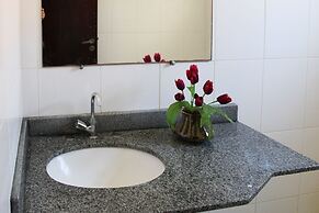 P003 Casa c 3 Dorm. Apenas 150m da Praia