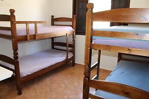 P003 Casa c 3 Dorm. Apenas 150m da Praia