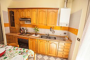 Relax by the Pool Comfy Flat in Rosolina Mare