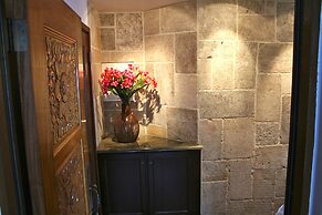 Amazing Luxury Ocean Front Hamilton Cove Villa W/electric Cart