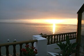 Amazing Luxury Ocean Front Hamilton Cove Villa W/electric Cart