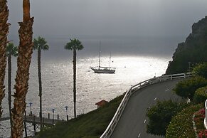 Amazing Luxury Ocean Front Hamilton Cove Villa W/electric Cart