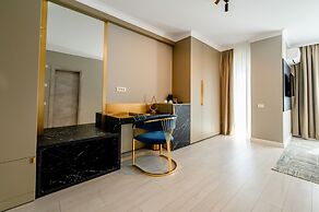 ELITTE INN & SUITES
