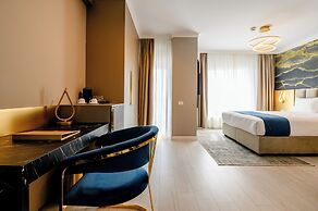 ELITTE INN & SUITES