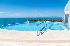 Hotel Irotama Del Mar