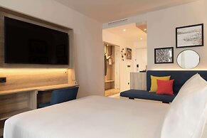 Hampton By Hilton Malaga Martiricos