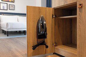 Hampton By Hilton Malaga Martiricos