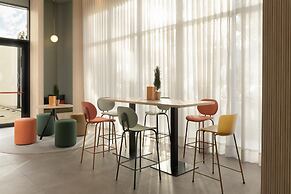 Hampton By Hilton Malaga Martiricos