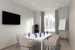 Hampton By Hilton Malaga Martiricos