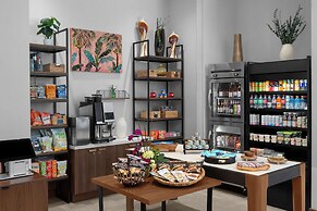 Embassy Suites By Hilton Madison Downtown