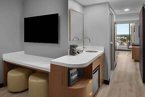 Embassy Suites By Hilton Madison Downtown