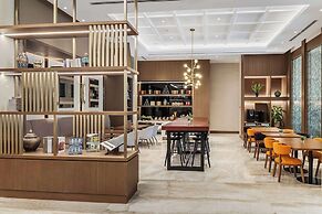 DoubleTree by Hilton Vientiane