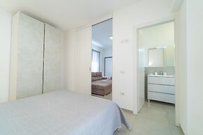 Relax Flatroom 22