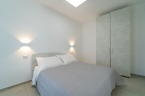 Relax Flatroom 22