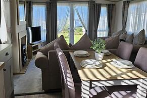 Premium 2 Bedroom Caravan With Free Wifi