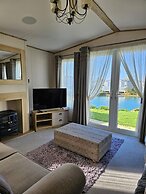 Premium 2 Bedroom Caravan With Free Wifi