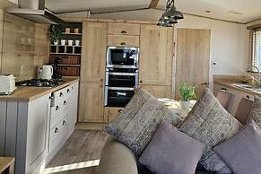Premium 2 Bedroom Caravan With Free Wifi