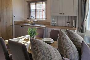 Premium 2 Bedroom Caravan With Free Wifi