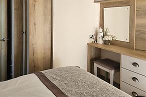 Premium 2 Bedroom Caravan With Free Wifi
