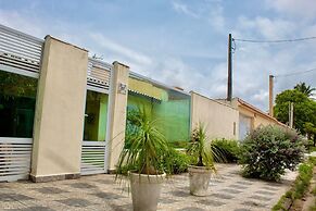 P004 Casa c 3 Dorm. Apenas 150m da Praia