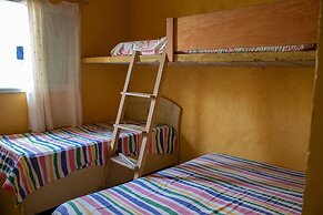 P004 Casa c 3 Dorm. Apenas 150m da Praia