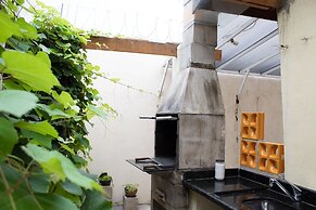 P004 Casa c 3 Dorm. Apenas 150m da Praia