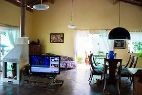 P004 Casa c 3 Dorm. Apenas 150m da Praia