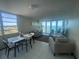 Ocean View 2 Bed 1 Bath 2 Parkings Pool